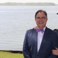 Robert Holcombe, MD