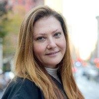 Nina Izhaky, DDS