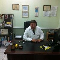 Ernesto Izquierdo, MD