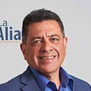 Carlos Luciano-Roman, MD
