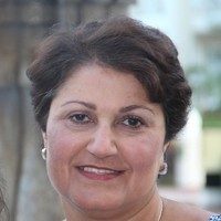 Niloufar Shoushtari, MD