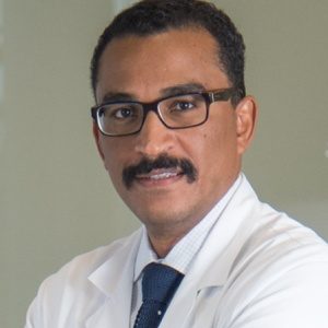 Rui Fernandes, DMD, FRCS, MD, FACS, MD DMD