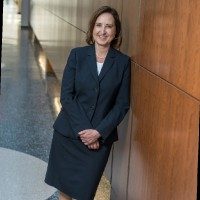 Diana Apetauerova, MD