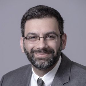 Leonidas Tzogias, MD