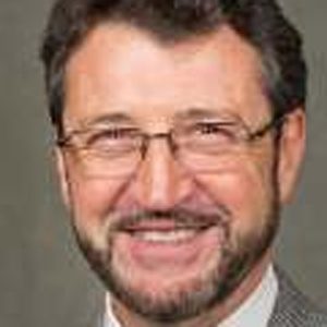 Arnold Traynis, MD